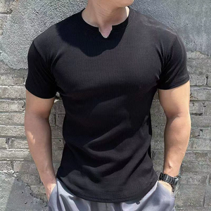 Streetwear de haute qualité 240Gsm T-shirts pour hommes T-shirts personnalisés en coton Spandex côtelé col en <span class=keywords><strong>V</strong></span> pour hommes - Product Image 2