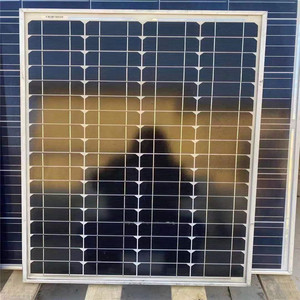 แผงโซลาร์เซลล์แบบคริสตัลเดี่ยว 100W 12V สำหรับชาร์จแบตเตอรี่ ใช้ในบ้าน ผลิตไฟฟ้า แสงสีดำทั้งหมด ขนาดเซลล์ 156.75 มม. x 156.75 มม. - Product Image 2