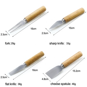 Famiglia formaggio set di coltelli con manico in legno - Product Image 3