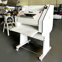 Machine automatique commerciale de moulage de pain de pain grillé façonnage de moulage Machine de moulage de pâte à rouler pour la boulangerie