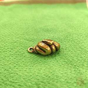 El nuevo accesorio de animalito miniatura de pitón de KI Tengqiao para el Año de la Serpiente es un éxito de ventas y un artículo de cobre envejecido. - Product Image 4