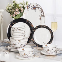 Service de table en porcelaine fine de style européen à motifs de fleurs de grenade, 60 pièces, comprenant bols et assiettes en céramique, vente en gros, carton, offres promotionnelles, bols à dîner