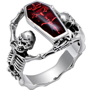 Bague Crâne <span class=keywords><strong>de</strong></span> Chauve-Souris Vampire Vintage Très Vendue en Zircon Rouge Style Gothique Bague <span class=keywords><strong>Homme</strong></span> Punk Hip Hop Cadeaux Halloween - Product Image 1