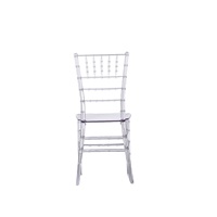 Plastique transparent pour empiler des chaises de banquet et de mariage
