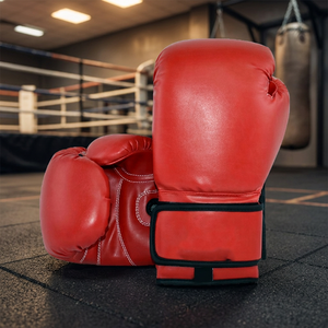 Gants de boxe en cuir rouge pour l'entraînement avec sangle de poignet en velcro pour adultes - Product Image 5