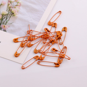 Alfileres de seguridad metálicos de 30 mm de colores dulces para manualidades, bricolaje y accesorios de joyería. - Product Image 3