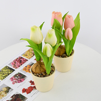 Tanaman Tulip Sutra Buatan Multiwarna Elegan dalam Pot, Sentuhan Realistis untuk Dekorasi Rumah, Pernikahan, Hari Valentine, Hari Ibu, Natal, Paskah