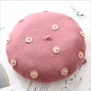 Boina <span class=keywords><strong>de</strong></span> punto con decoración <span class=keywords><strong>de</strong></span> diamantes y flores para mujer, sombrero plano cálido <span class=keywords><strong>de</strong></span> lana con <span class=keywords><strong>calabaza</strong></span>, sombrero <span class=keywords><strong>de</strong></span> pintor con cuentas - Product Image 3