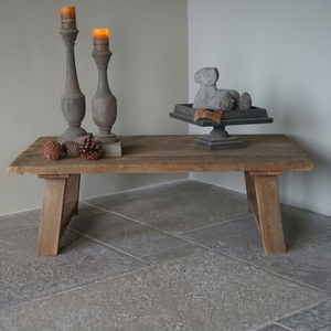 Table basse en bois rustique, meubles faits à la main de style farmhouse, décoration de style mid-century, bois naturel, maison de campagne - Product Image 1