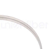 Mini-attache pour poteau de télécommunications pour l'installation aérienne de câbles à fibres optiques en acier inoxydable