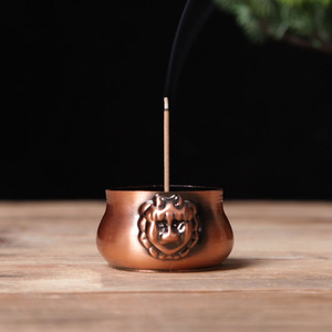 Porta incienso con cabeza de león de cobre puro, quemador de incienso en miniatura con orejas de león, accesorio para incienso, base para incienso de sándalo - Product Image 1