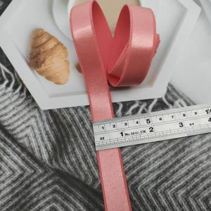 Bande élastique douce personnalisée en tissu à motif floral blanc, noir, rose pour sous-vêtements – Fabrication sur mesure, écologique - Product Image 5