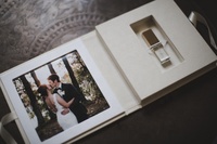 Boîte cadeau en lin de qualité supérieure personnalisée pour mariage pour clé USB