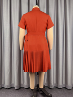 ADR060447 Robe plissée à manches courtes avec nœud et détails boutonnés, tenue de bureau pour femme