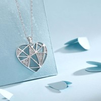Collier Cœur Géométrique en Argent Sterling 925 avec Pendentif Moissanite Triangle Treillis pour Femme, Bijoux Fins Modernes, Vente en Gros