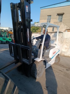 Original Japan <b>Used</b> Fd30 TCM 3ton 5ton Diesel Komatsu Forklift Best Price IN SHANGHAI WITH GOOD CONDITION - Product Image 4