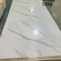 Panneau mural en PVC imitation marbre de qualité supérieure, anti-corrosion, durable, facile à nettoyer, pour la décoration intérieure des bureaux, vente en gros