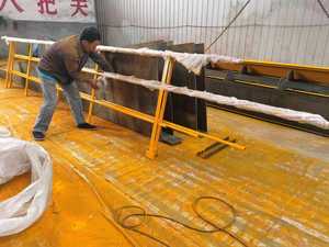 Pont roulant électrique à poutre simple en état neuf pour la construction, doté d'un moteur, d'une pompe à engrenages et d'un PLC - Product Image 3