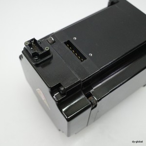 Motor Servo AC YASKAWA SGMJV-08ADA21 Usado, MOT-I-2519=2J32 - Product Image 5