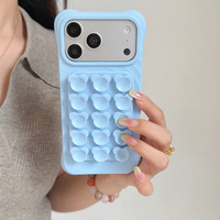 Coque en silicone liquide à effet d'ondulations pour iPhone Air 13 14 15 16 17 Pro Max, compatible avec la charge sans fil, avec support magnétique en forme d'ours mignon