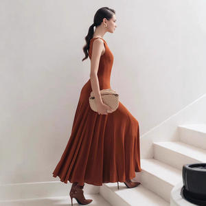 Abito senza maniche elegante con drappeggio e Design di nicchia vietnamita <span class=keywords><strong>gonna</strong></span> lunga a vita semplice - Product Image 4