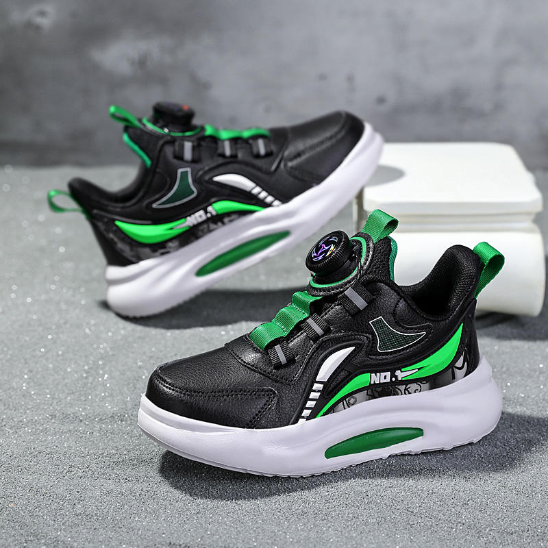 สีดำและสีเขียว