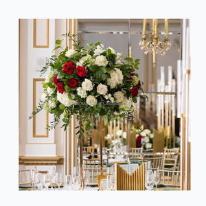 Décoration de pièce maîtresse de <span class=keywords><strong>mariage</strong></span> boule de baiser en soie artificielle boule de fleur rouge et verte pour la décoration de <span class=keywords><strong>mariage</strong></span> - Product Image 1