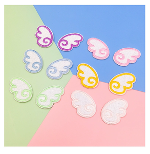 Écussons brodés personnalisés en chenille 3D à thermocoller pour vêtements, sacs, chapeaux et décoration de couture avec logos - Product Image 4