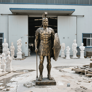 Изготовленная на заказ полноразмерная уличная статуя воина из бронзы, выполненная методом традиционного литья - Product Image 2