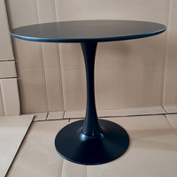 Table de jardin ronde moderne en gros, petite table d'extérieur avec piétement, design peu encombrant, table à manger pour mobilier de maison