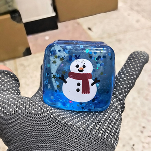 Juguete Blandito de Hielo con Temática Navideña, Juguete Creativo de Rebote Lento para Aliviar el Estrés, Bola de Malta para Apretar, Juguetes Sensoriales de Santa Claus y Muñeco de Nieve - Product Image 6