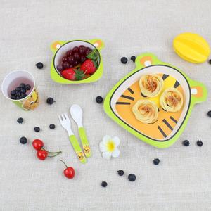 Mignon et charmant ensemble de salle à manger pour enfants en fibre de bambou et mélamine comprenant de la vaisselle pour enfants - Product Image 4