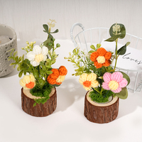 Fleurs au crochet artisanales et éclatantes, vase en bois naturel, composition florale tricotée artisanale pour la remise des diplômes, le Nouvel An chinois, la Fête des Pères