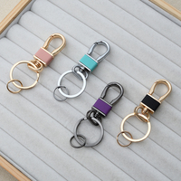 Porte-clés en alliage de zinc de qualité supérieure, cadeau d'affaires, porte-clés en cuir et métal de luxe pour hommes, logo personnalisé, accessoires de porte-clés