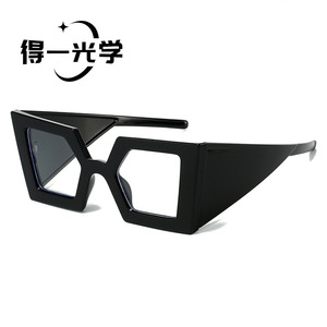 แว่นกันแดดแฟชั่นขนาดใหญ่ สีดำ UV400 สำหรับทุกเพศ สไตล์สตรีทกลางแจ้ง - Product Image 2