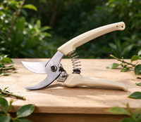 Sécateur manuel à lame coupante en acier Sharp SK5 avec poignée en ABS blanc pour l'aménagement paysager, la taille des arbres et l'entretien des arbustes
