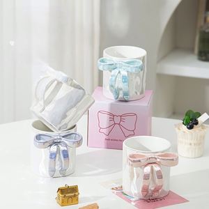 Mug en céramique créatif style coréen avec nœud, design moderne et logo de haute valeur, tasse à eau pour la maison et le bureau, idéal pour les cadeaux - Product Image 3