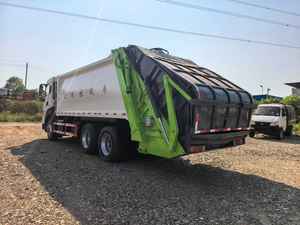 รถเก็บขยะเก่าแบบ6x4เกียร์ธรรมดารถเก็บขยะตะวันออกกลางแบบมีแกนเครื่องยนต์อัด - Product Image 6