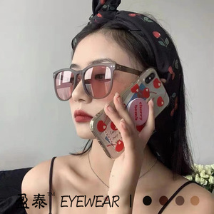 Foldable <b>Sunglasses</b> UV400 PC Frame Lightweight Unisex Sun Protection Glasses With <b>Case</b> - Product Image 3