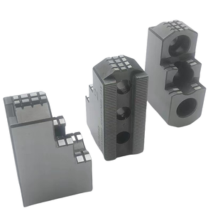 Новейшие инновационные зажимные приспособления с усиленными захватами для современной обработки металла, оснащенные умными функциями, такими как датчики положения заготовки. - Product Image 5