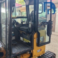 Excavatrice CAT302cr de haute qualité et d'occasion, mini-excavatrice d'occasion CAT302CR, excavatrices d'occasion du Japon en parfait état de marche.