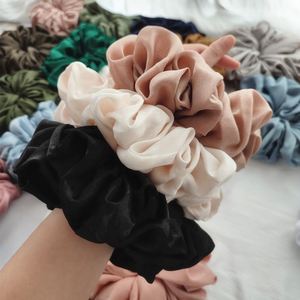 Chouchous en satin plissés, style esthétique décontracté français, vintage et élégants, en tissu doux de luxe, accessoires pour cheveux pour filles et femmes - Product Image 3