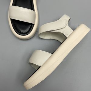 Sandales plates pour femmes en cuir d'agneau 100% avec semelle intérieure en cuir, respirantes, légères, à larges brides épaisses, type mules, couleur Evergreen - Product Image 6