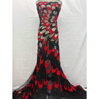 Tissu en dentelle perlée brodé de fleurs 3D romantiques en sequins, respirant, 100 % polyester, tricoté pour la maison et les textiles d'ameublement pour filles