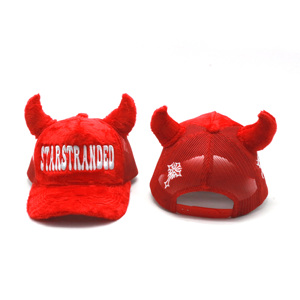 Dễ Thương Người Tùy Chỉnh Ma Quỷ Trucker Hat Mờ Nhung Trucker Hat Mũ Với Sừng Bán Buôn - Product Image 5