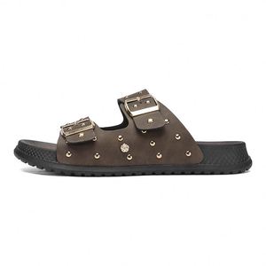 Sandales noires en PVC à enfiler avec boucles et clous dorés, bout ouvert, semelle extérieure en caoutchouc antidérapante, chaussures d'été pour hommes - Product Image 3