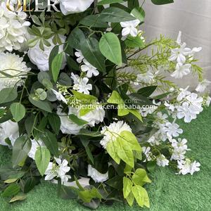 Arche de mariage artificielle en soie personnalisée en usine avec pétales de rose - Décoration écologique pour événements intérieurs/extérieurs - Product Image 3