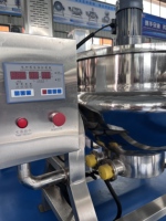 Chaudière à vapeur inclinable à double enveloppe en acier inoxydable SUS304 avec mélangeur planétaire pour la stérilisation et la concentration du lait, du yaourt et des produits laitiers