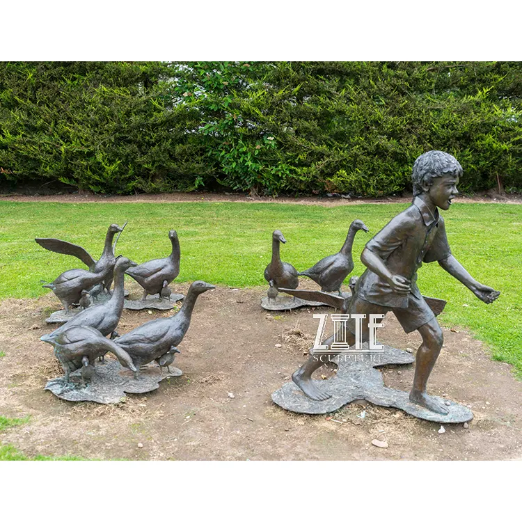 Bronze Life Size Crianças Crianças Menino e Ganso Estátua Escultura