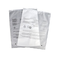 Sacs d'emballage de t-shirt en plastique transparent givré avec logo imprimé personnalisé Sacs à fermeture à glissière réutilisables à structure CPE pour vêtements